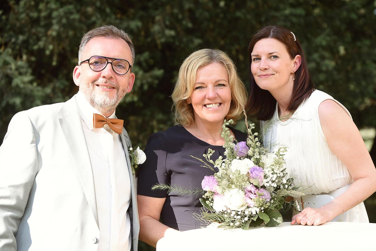 Hochzeitspaar und Ulrike